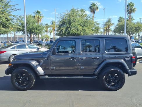 Used 2020 Jeep Wrangler Unlimited Sahara AWD/4WD image 7