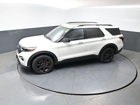 Used 2023 Ford Explorer ST w/ Equipment Group 401A AWD/4WD image 19