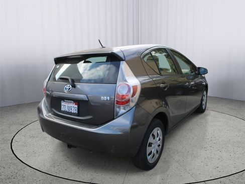 Used 2013 Toyota Prius C Two image 7