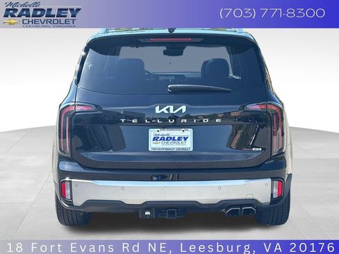 Used 2024 Kia Telluride SX Prestige w/ Towing Package AWD/4WD image 4