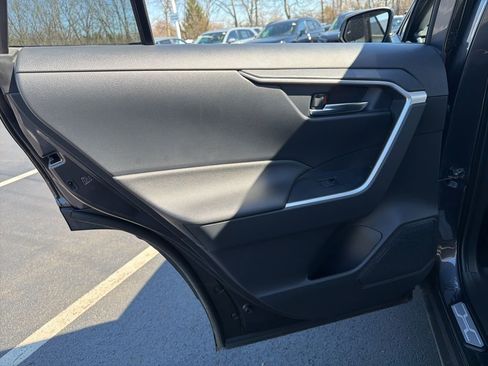 Used 2025 Toyota RAV4 XLE w/ Convenience Package image 22