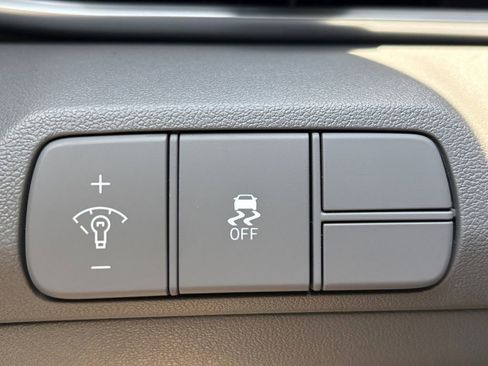 New 2026 Hyundai Elantra Sport FWD image 2