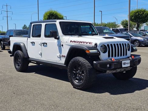 Used 2021 Jeep Gladiator Mojave AWD/4WD image 3