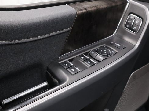 Certified 2024 Ford F250 Lariat w/ Chrome Package image 19