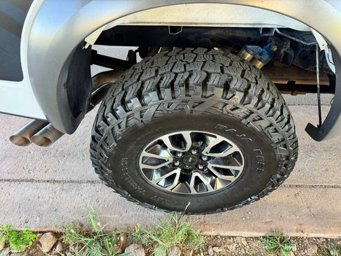 Used 2013 Ford F150 Raptor w/ Luxury Equipment Group AWD/4WD image 31