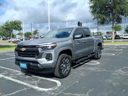 Used 2024 Chevrolet Colorado LT w/ LT Convenience Package III RWD image 12