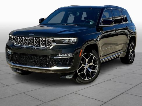 New 2023 Jeep Grand Cherokee Summit AWD/4WD image 2
