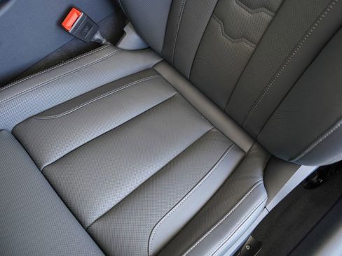 Used 2026 BMW 840i Convertible w/ Comfort Seating Package RWD image 14