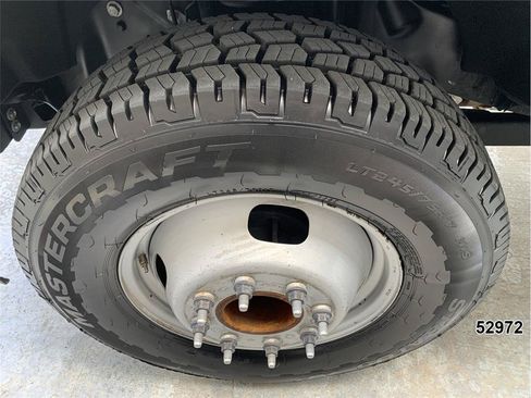 Used 2017 Ford F350 XL w/ Power Equipment Group RWD image 20