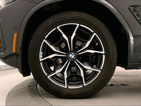 Used 2024 BMW X4 xDrive30i w/ Premium Package AWD/4WD image 7