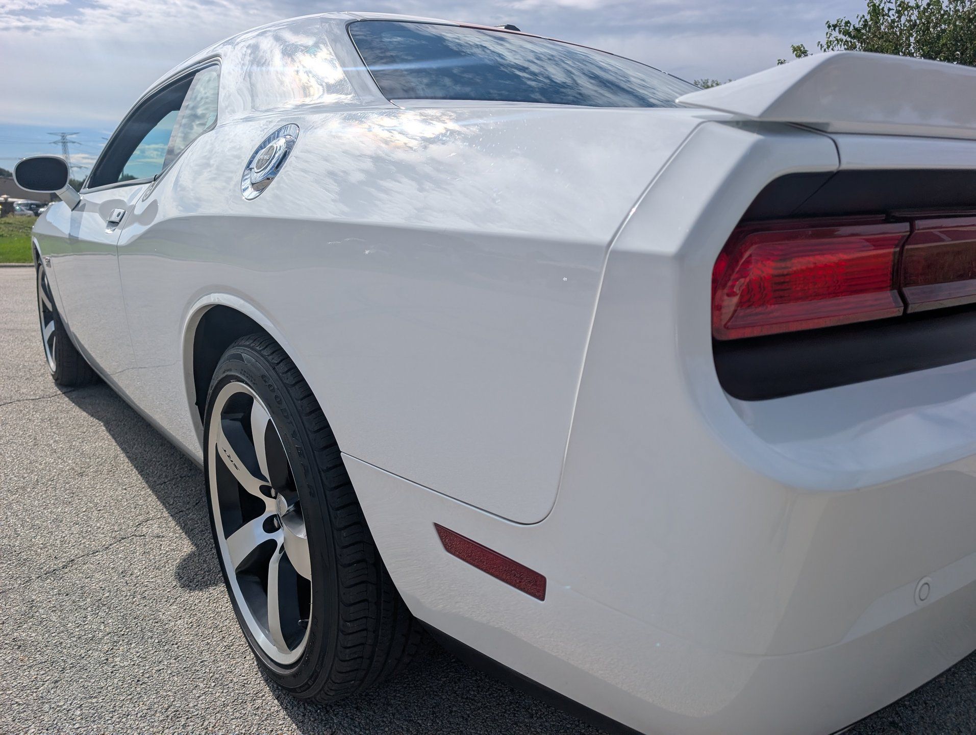 Used 2013 Dodge Challenger SRT8 RWD image 28