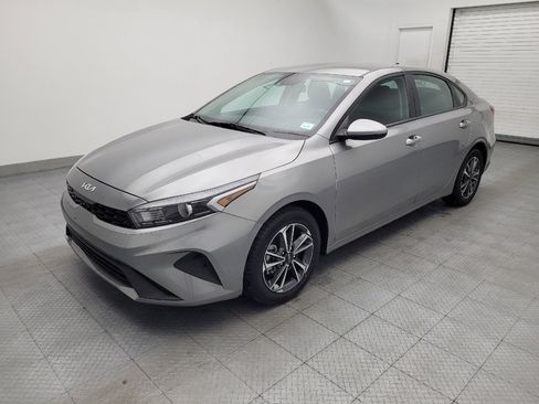 Used 2023 Kia Forte LXS FWD image 2