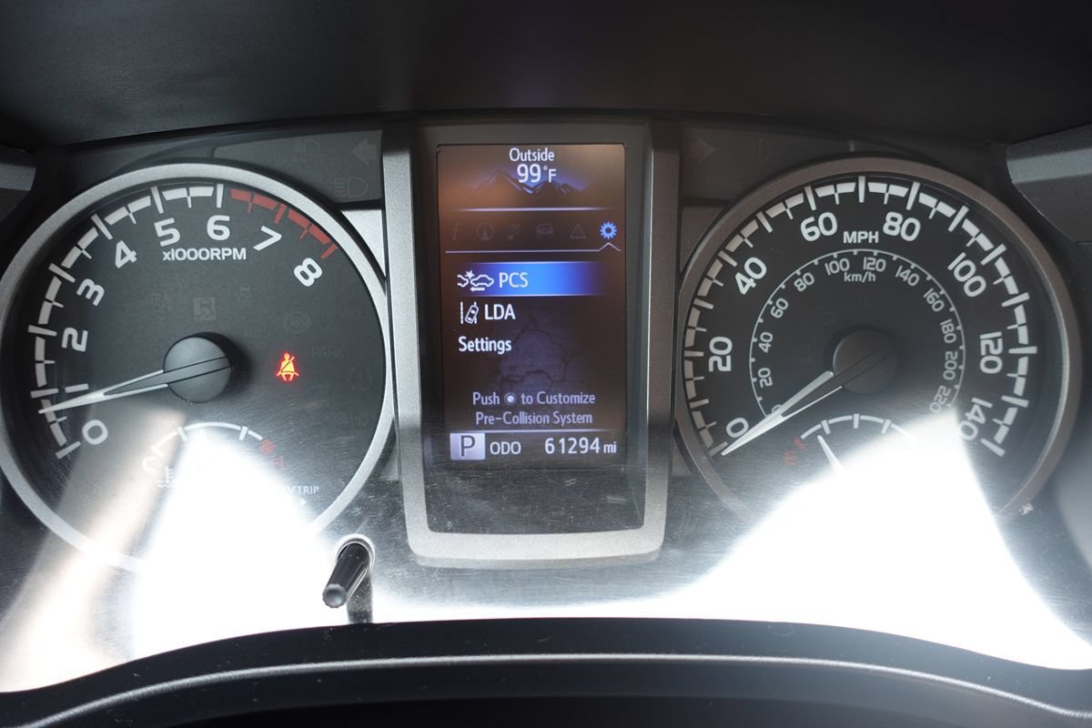 Used 2020 Toyota Tacoma TRD Off-Road AWD/4WD image 44