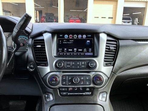 Used 2017 Chevrolet Suburban Premier image 14