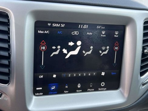 Certified 2020 Jeep Compass Latitude AWD/4WD image 29