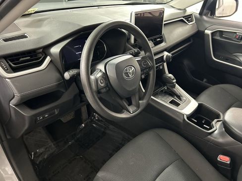 Used 2024 Toyota RAV4 LE image 11