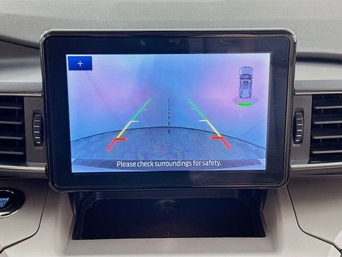 Used 2024 Ford Explorer XLT w/ Equipment Group 202A image 17