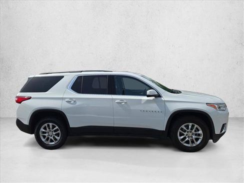 Used 2021 Chevrolet Traverse LT FWD image 4