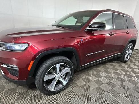 Used 2024 Jeep Grand Cherokee Limited 4xe w/ Luxury Tech Group II AWD/4WD image 7