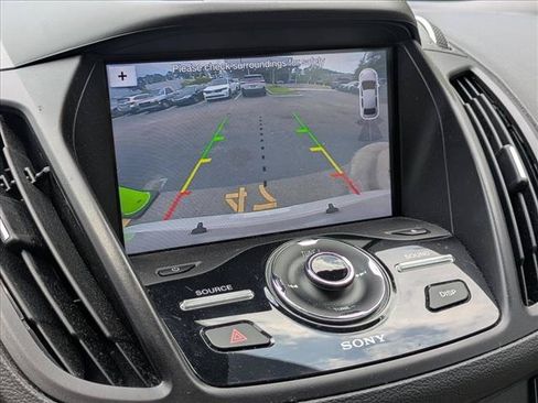 Used 2017 Ford Escape Titanium FWD image 12
