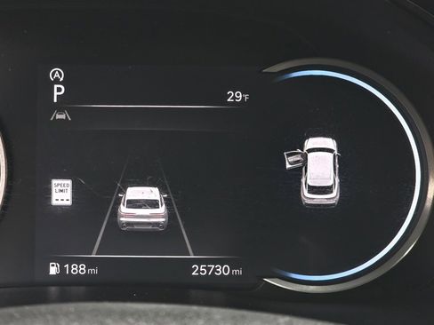 Used 2025 Genesis GV70 2.5T image 18