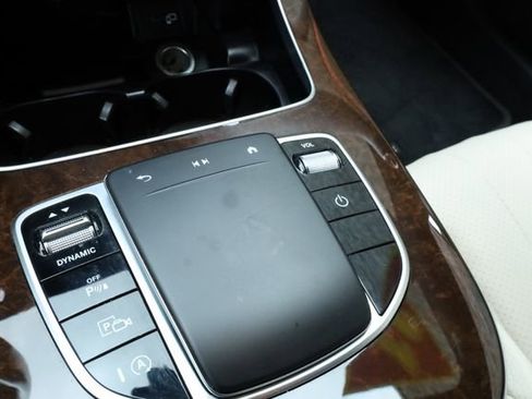 Used 2021 Mercedes-Benz E 350 Sedan image 7