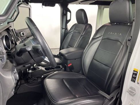 Used 2022 Jeep Wrangler Unlimited Sahara w/ Cold Weather Group image 18