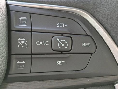 New 2025 Jeep Grand Cherokee L Laredo image 23