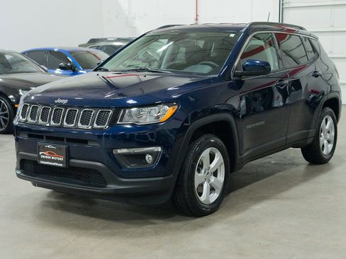 Used 2019 Jeep Compass Latitude w/ Popular Equipment Group image 3