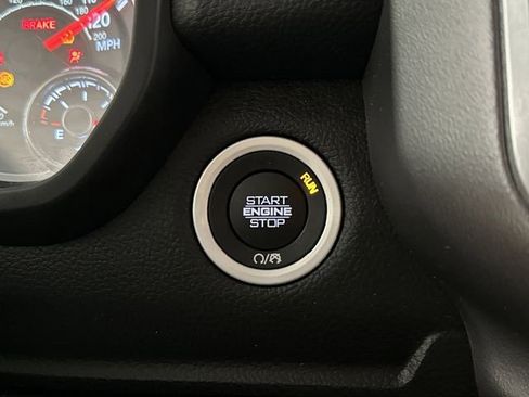 Used 2021 RAM 1500 Big Horn image 10