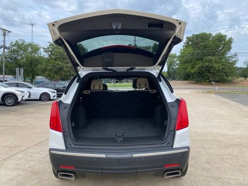 Used 2019 Cadillac XT5 FWD image 10