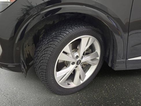 Used 2023 Audi Q4 e-tron Premium Plus w/ Premium Plus AWD/4WD image 30