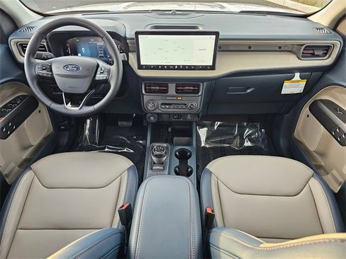 New 2025 Ford Maverick Lariat w/ 4K Tow Package image 9