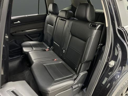 Used 2022 Volkswagen Atlas SE w/ Black Wheel Package image 27