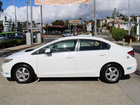 Used 2013 Honda Civic Natural Gas image 2