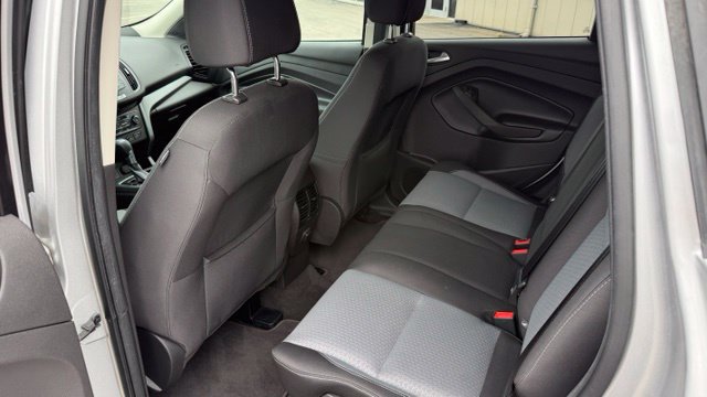 Used 2017 Ford Escape SE AWD/4WD image 19