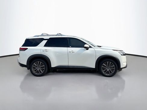 Used 2022 Nissan Pathfinder SL w/ SL Premium Package image 8