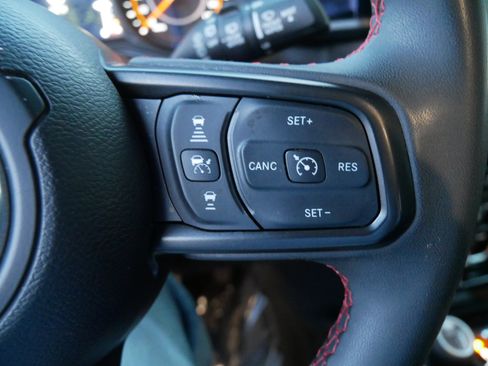 Used 2024 Jeep Wrangler Unlimited Rubicon image 26