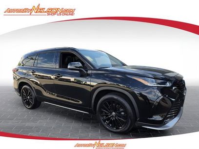 Used 2025 Toyota Highlander XSE