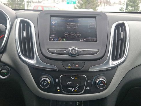 Used 2023 Chevrolet Equinox LS image 16