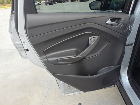 Used 2017 Ford Escape Titanium image 27