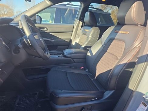 Used 2023 Nissan Pathfinder Rock Creek image 5