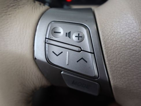 Used 2008 Toyota Solara SE image 27