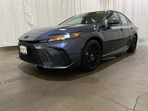 Used 2026 Toyota Camry SE w/ Multimedia Upgrade Package AWD/4WD image 24