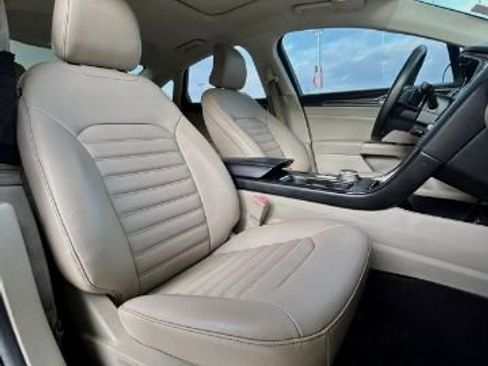 Used 2019 Ford Fusion SEL image 9