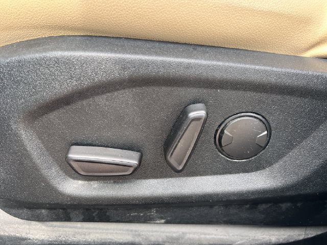 Used 2020 Ford Edge SEL w/ Convenience Package FWD image 32