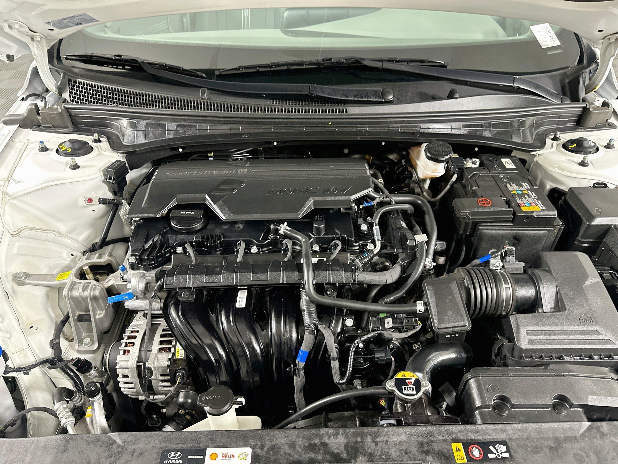 Used 2025 Hyundai Elantra SEL FWD image 33