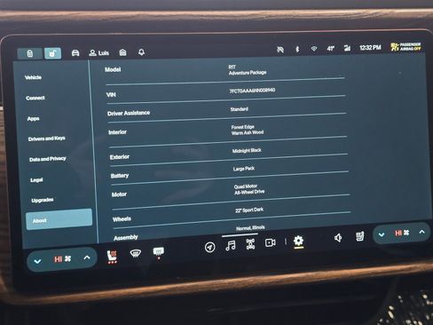 Used 2022 Rivian R1T Adventure image 40