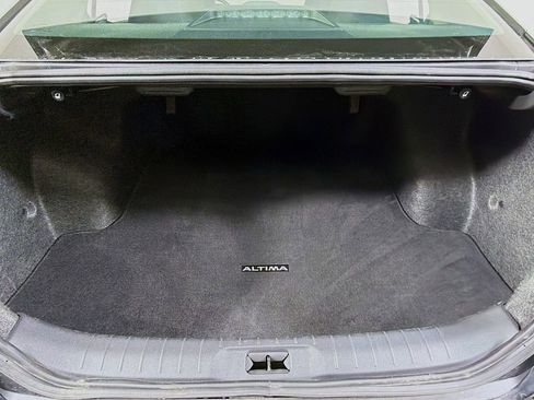 Used 2024 Nissan Altima 2.5 SV image 25