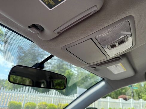 Used 2007 Toyota RAV4 2WD image 24